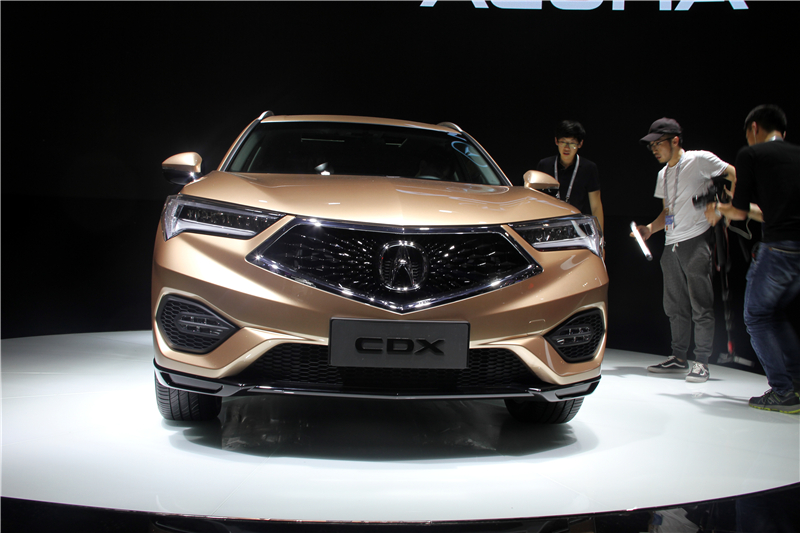 讴歌携首款国产SUV、旗舰超跑NSX亮相车展