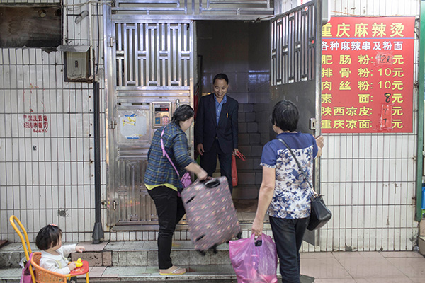 北京厨师:工资13年翻20倍 依然看不到买房希望