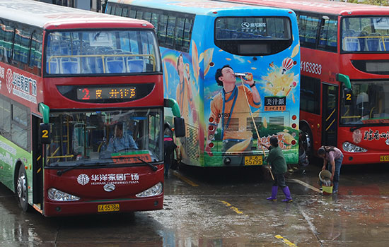 昆明公交包揽中国城市公共交通第二届摄影展