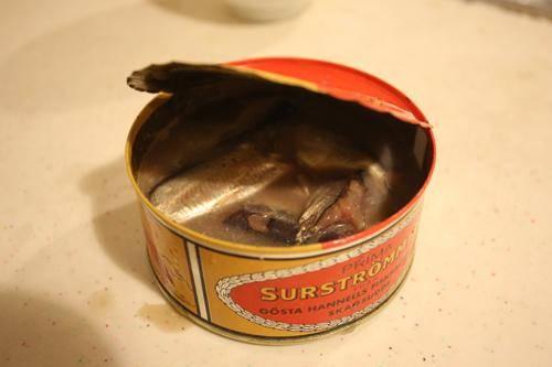 被称为"史上最臭美食"的瑞典鲱鱼罐头究竟有多臭(组图