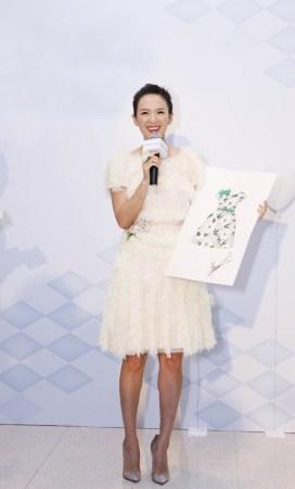 49kg杨钰莹 身高: 158cm 体重: 44kg舒畅 身高:163cm 体重:42kg李小璐