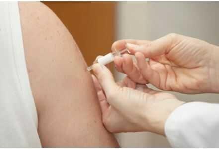 英国研究表明上午为老年人注射流感疫苗更有效(图)环