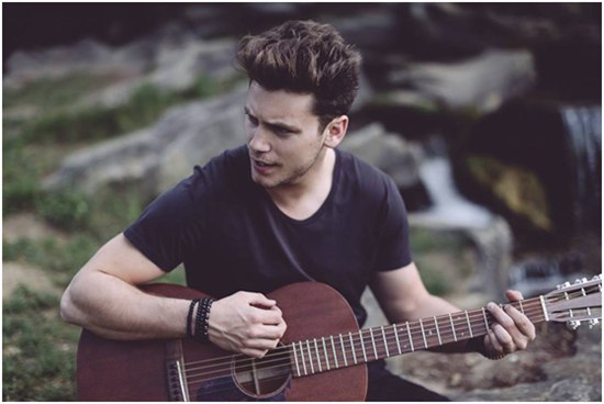 Bastian Baker˧