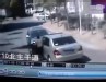 [汽车安全]两个路怒女司机 赌气直接撞人