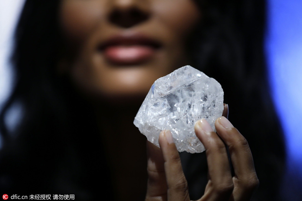 美国拍卖超大钻石 价格将超4.5亿人民币(图)