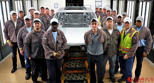 全新中型SUV前期将在美国田纳西州的工厂进行了生产，目测新车是基于大众CrossBlue概念车打造而来，并且将采用三排七座式布局。