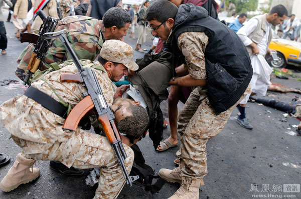 也门一军事基地遭自杀式爆炸袭击 16人死亡-搜狐军事频道
