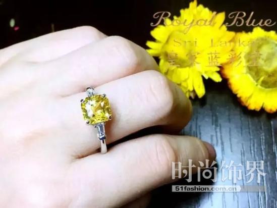 皇家蓝彩宝（RBGems），隶属于上海辉悦珠宝有限公司旗下高端彩色宝石品牌，是国内最早起步专营彩色宝石的专业公司之一，拥有泰国、斯里兰卡等产地一手货源，一直坚持