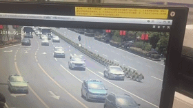 圖說:劉某在廣中路的靈活車道上悍然逆行。虹口警方 圖