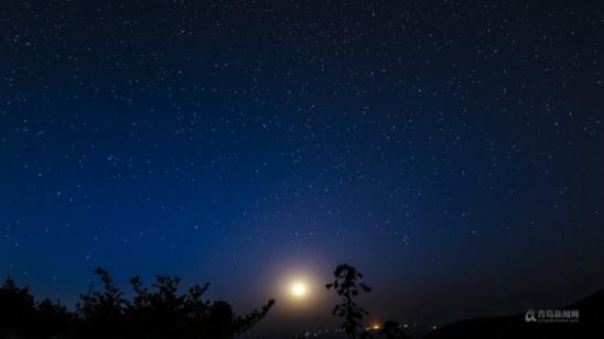 5月18日凌晨,崂山太清宫星轨