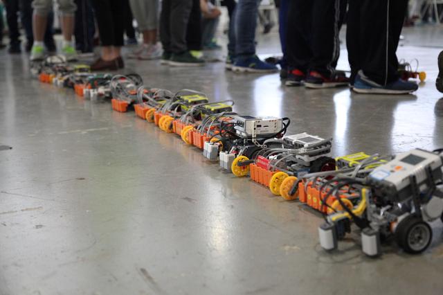 第十六届陕西省青少年机器人竞赛 今天在曲江会展中心