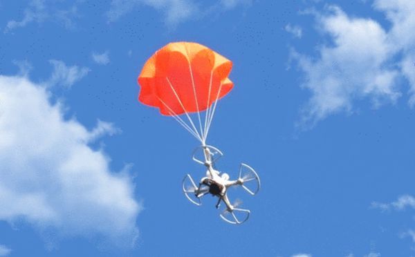 SkyFallX公司推无人机降落伞 将大批量生产
