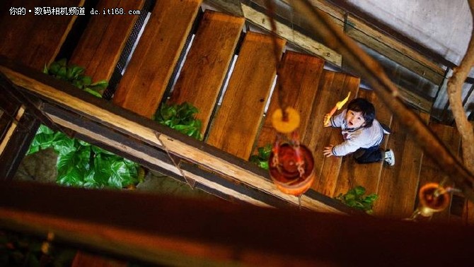 A7R2+FE35 1.4ZA 快门1/320S 光圈1.8 ISO3200