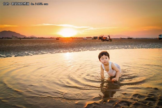 A7R2+FE28 F2.0 快门1/200s 光圈 F4.5 ISO250