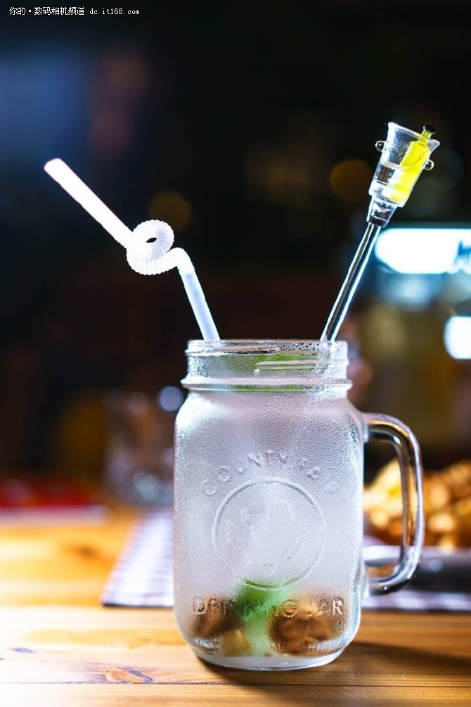 A7R2+FE55 1.8ZA 快门1/100s 光圈2.8 ISO200