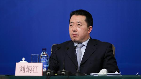 刘炳江任环保部大气司司长 曾因雾霾被的哥数落