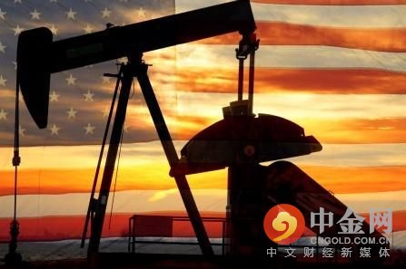 数据发布后，美国WTI原油7月期货短线下跌0.3美元，刷新日低至每桶48.39美元，日内跌幅超过1.5%，稍后略有回升。