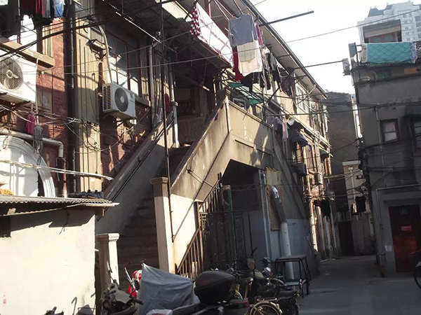 今天的上海美专旧址(今顺昌路400号)。