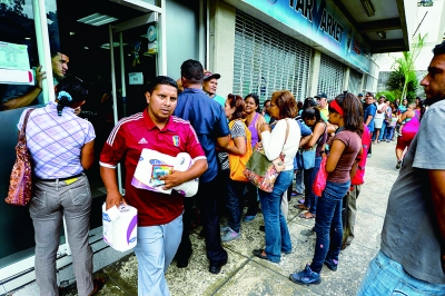委内瑞拉华人超市再次遭哄抢 记者采访得知物
