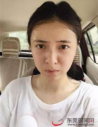 东莞美女记者大汗淋漓汽车内仅待3分钟