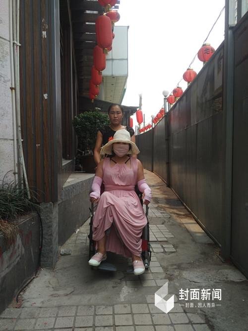 中国整形第一人:30多次手术后面临切除乳房
