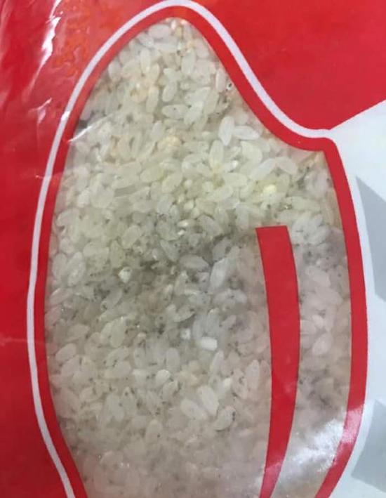 【快讯】:哈尔滨一私立幼儿园被指给入园儿童吃发霉大米