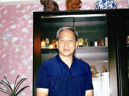 中国书法家协会会员,厦门民盟美术院副院长,厦门书协