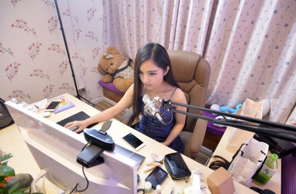 图片故事:网络女主播