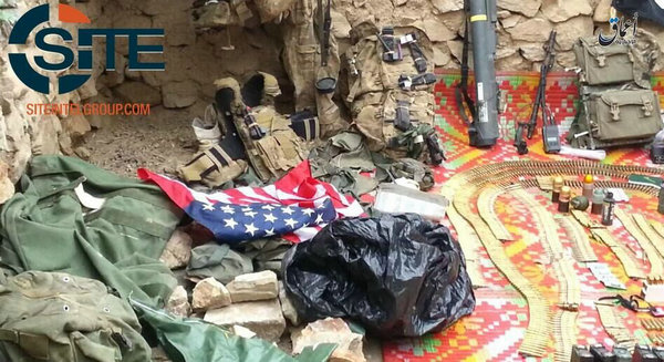 原文配图：IS晒图声称缴获在阿富汗美军大量武器装备。