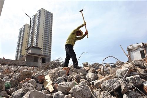 中央财政推人钱挂钩 让2亿多农民工变市民