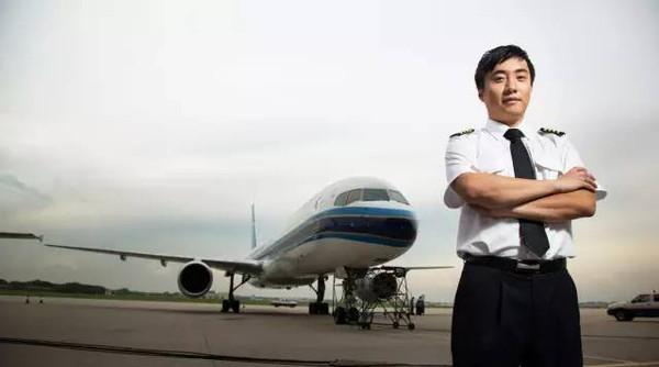 CZ3050航班机长刘小鲁。