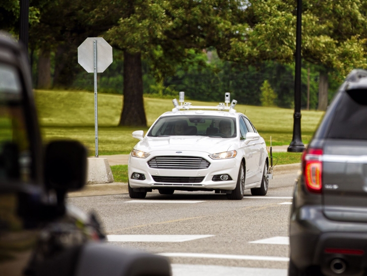 五年倒计时：福特全自动驾驶汽车2021年问世