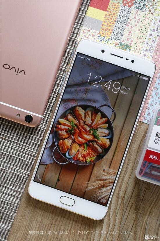 vivo X7 Plus,vivo X7 【组图】手机直播大热 vivo x7 plus新增耳返功能