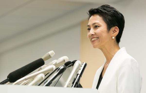 莲舫当选日本最大在野党民进党第一位女党首