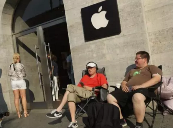 苹果宣布:首批iPhone 7 Plus已在全球售罄 苹果宣布:首批iPhone 7 Plus已在全球售罄