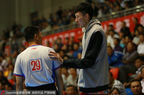 周琦表态失望选秀顺位低 李秋平：应学习易建联