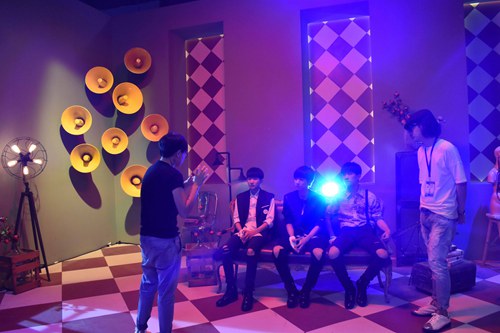 ڵݸTFBOYSϷ