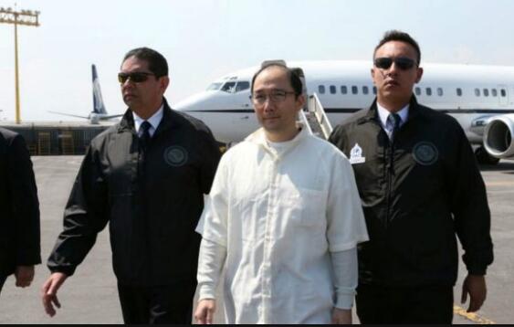 涉嫌贩毒的华裔商人叶真理被美国当局引渡至墨西哥,关押在最高安全