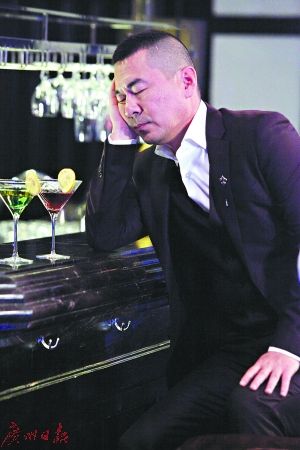 陈建斌对虞书欣的表现扶额无语。