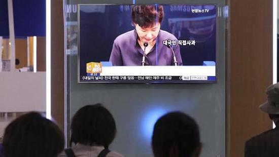 韩国总统朴槿惠接受幕僚集体辞职包括幕僚长