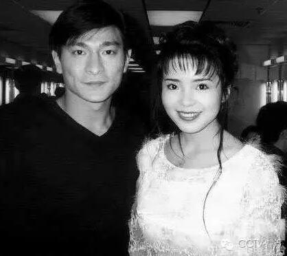 朱迅旧照曝光从小就是美人胚子 头扎麻花辫清秀可人