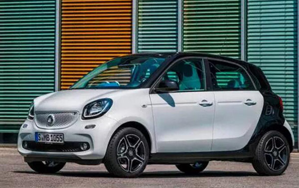 smart forfour 4门4座车还是不是smart?