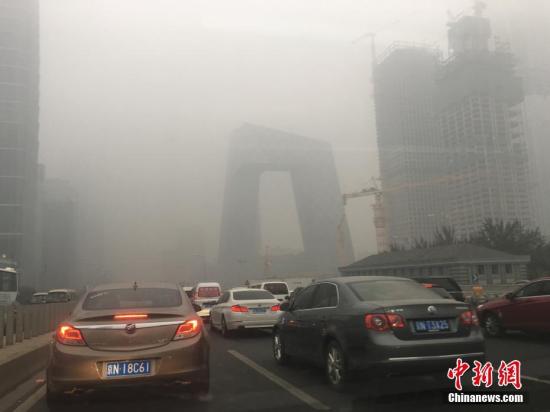 应对三日重污染 北京提前发今年首个橙色预警