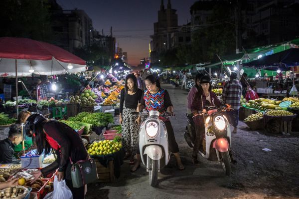 美媒:中国人在缅甸经商赚钱 不愿过分炫富