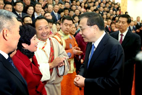 国家股票
武治义 摄