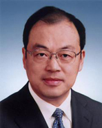 阮成发,男,汉族,1957年10月出生,湖北武汉人,1982年6月加入中国共产党,1975年9月参加工作,华中师范大学科学社会主义研究所科学社会主义与国际共产主义运动专业毕业,在职研究生学历,法学博士。