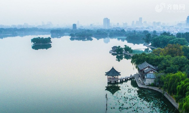 媒体:济南大明湖老景区将于下月起免费开放