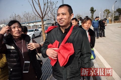 江西乐平奸杀案4被告被判无罪 高院副院长道歉