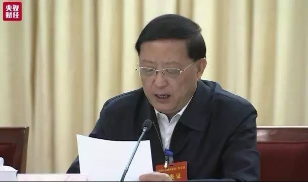 热点城市房地产市场正逐步趋于稳定。三四线城市和县城去库存取得了重要进展。国家统计局数据显示,今年10月份、11月份,一线城市和热点二线城市房地产市场明显降温,房价环比涨幅快速回落,房价走势明显趋稳;全国已竣工的商品房待售面积自今年3月份起,连续9个月下降。