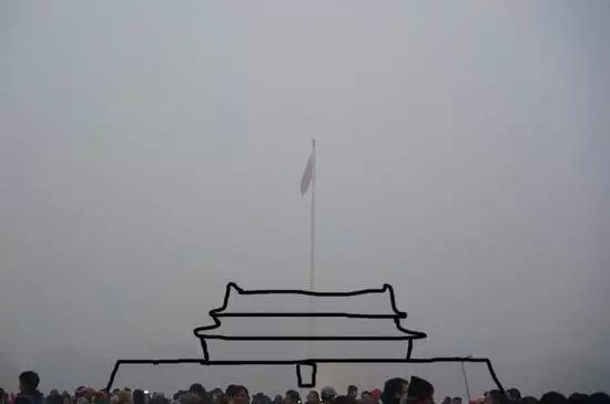神吐槽:男子地铁内小便 应没收作案工具 神吐槽:男子地铁内小便 应没收作案工具图片